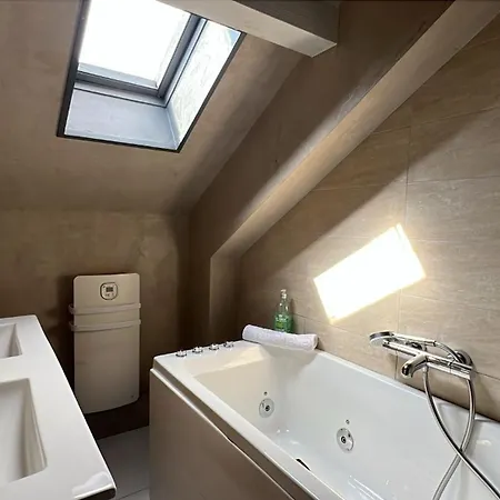 Cloud Stylish Flat With Jacuzzi Near Center آنسي